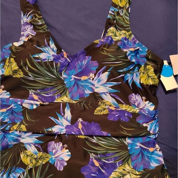 Plus Size Floral Blue One piece Swimsuit 💜💛‎ - Picture 3 of 4